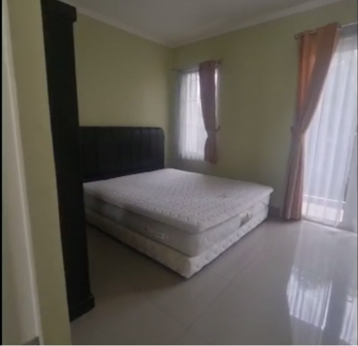 Rumah Disewakan Semi Furnished di Florencia Lippo Cikarang 